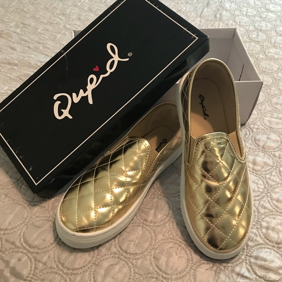 Qupid Women’s Reba Walking Shoe - Picture 8 of 8